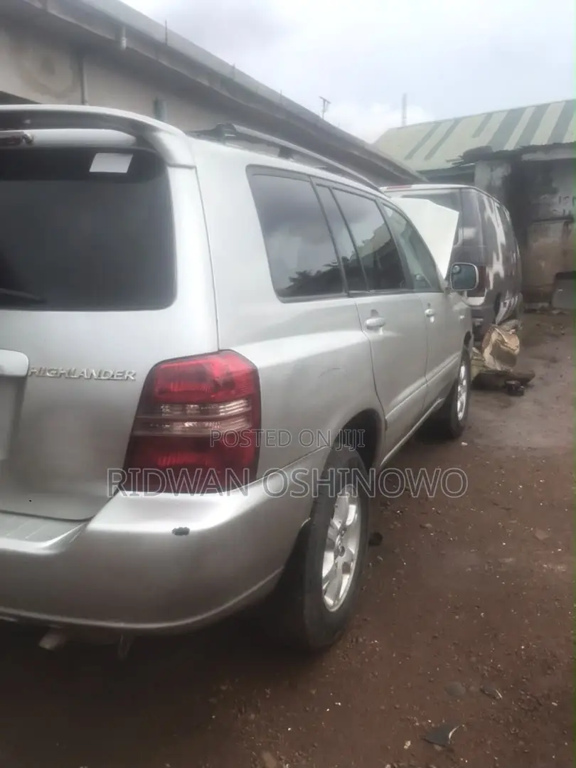 Toyota Highlander V6 AWD 2004 Silver