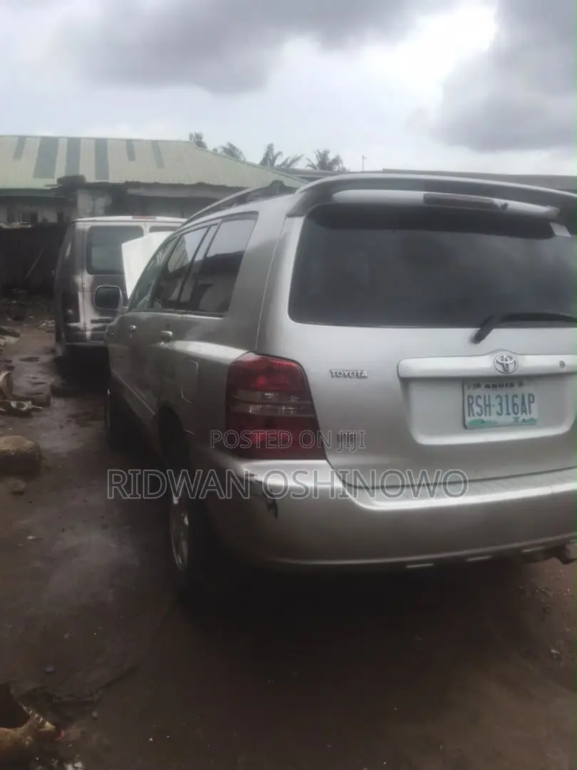 Toyota Highlander V6 AWD 2004 Silver