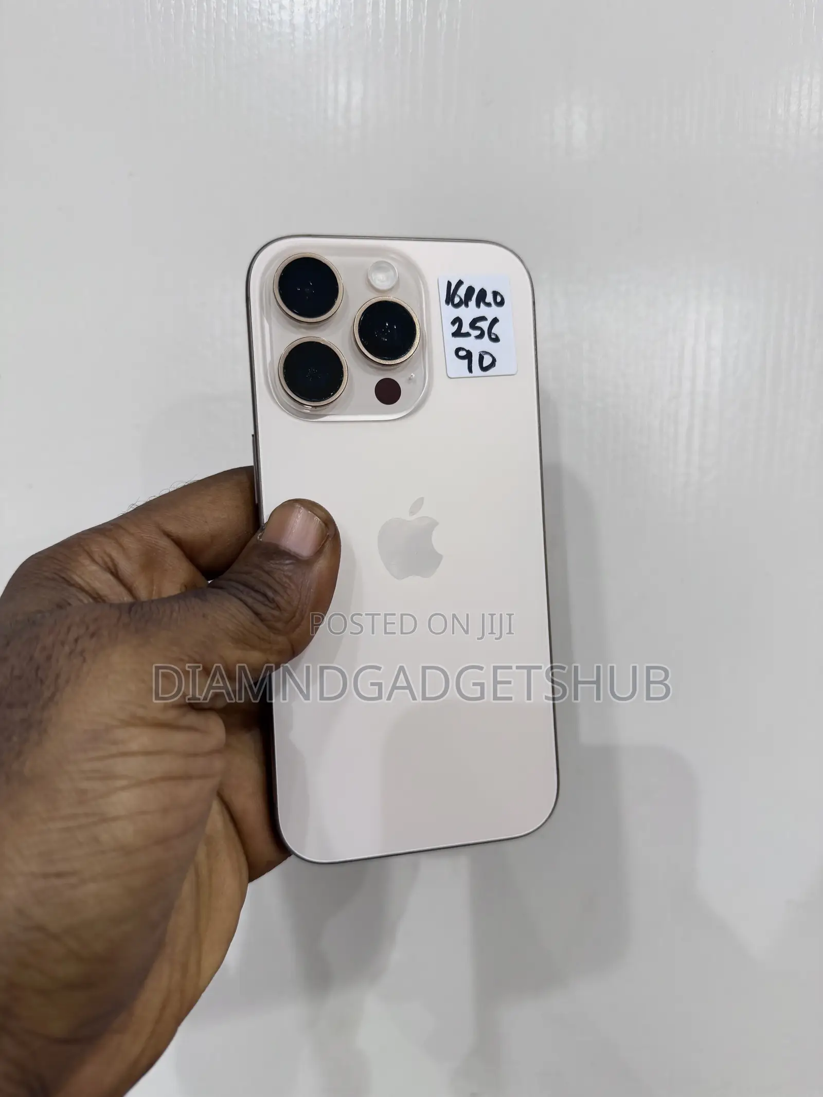 Apple iPhone 16 Pro 256 GB Gold