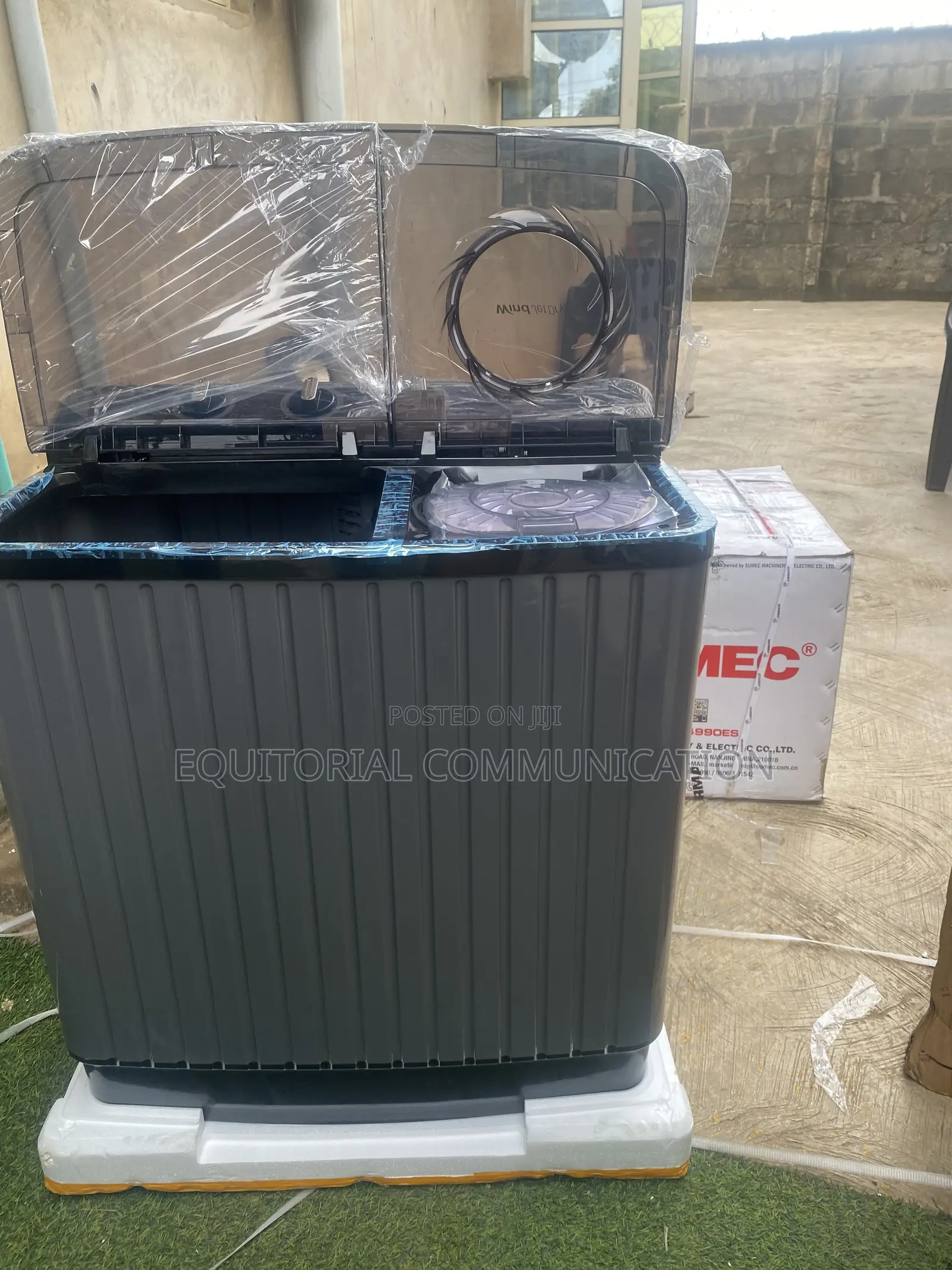 LG P800r3agnc 8/5kg Laundry Machine