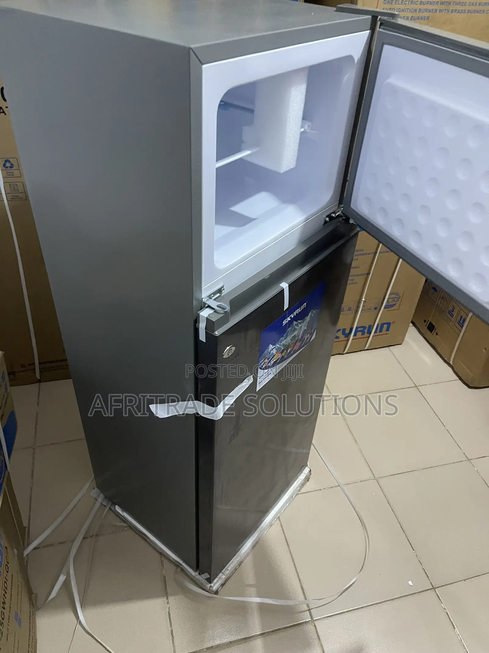 Skyrun BCD-200K 200L Large Upright Fridge
