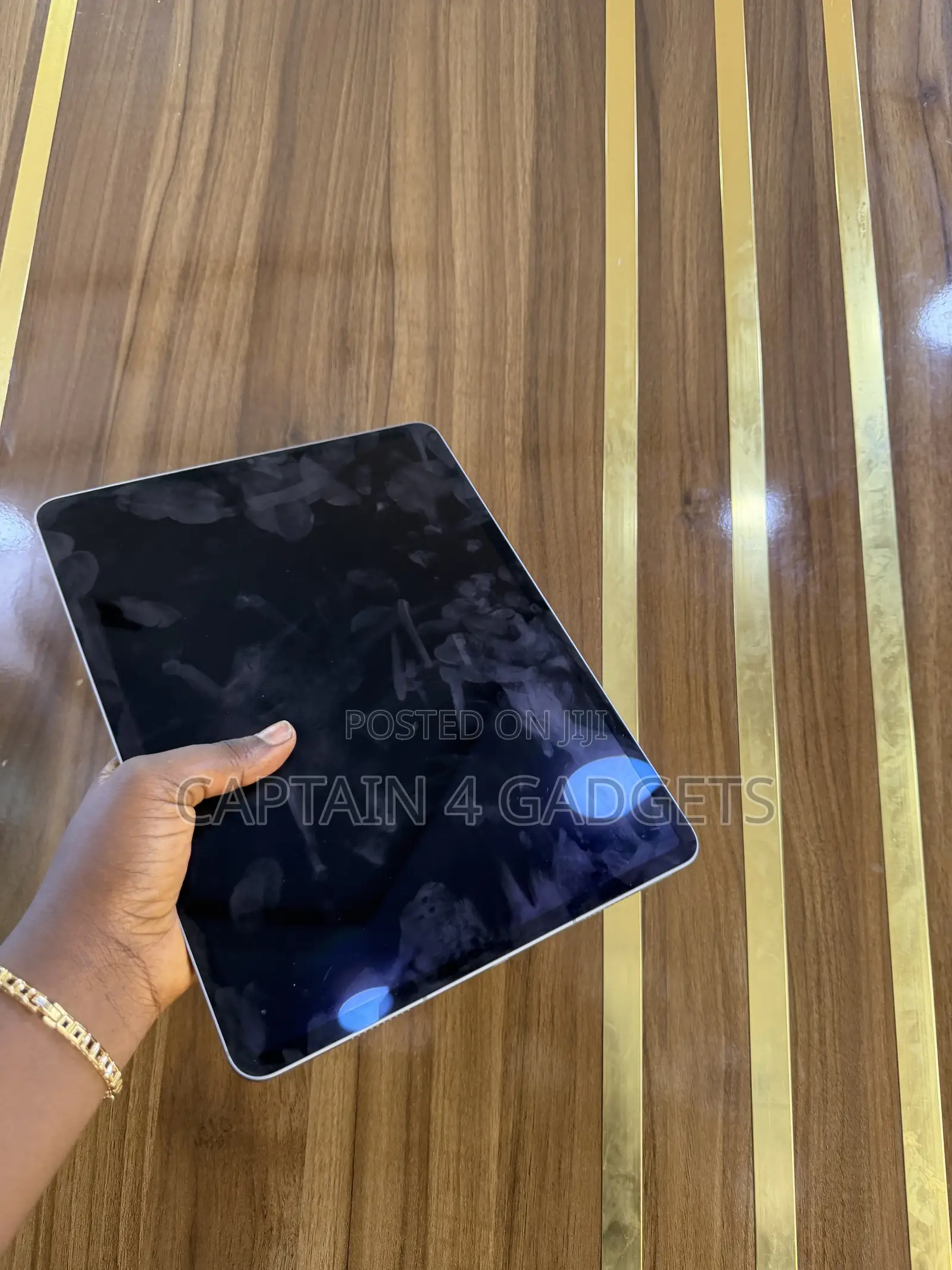 Apple iPad Pro 12.9 (2022) 256 GB Gray