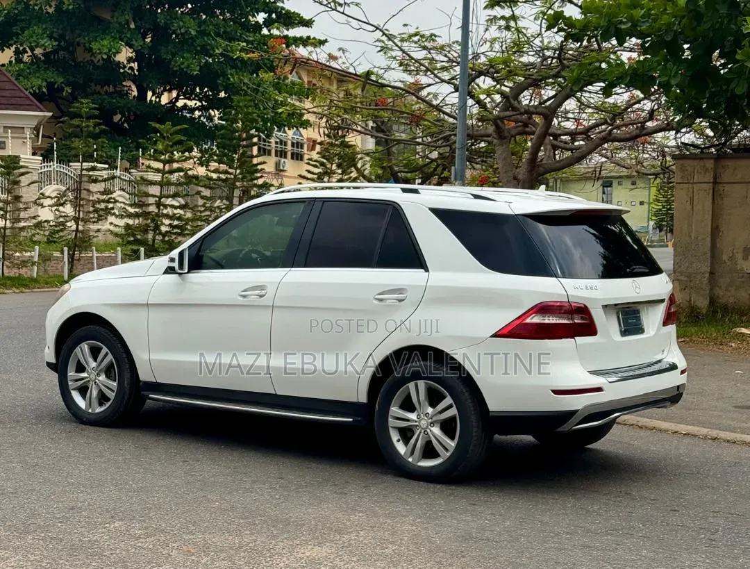 Mercedes-Benz M Class 2013 White