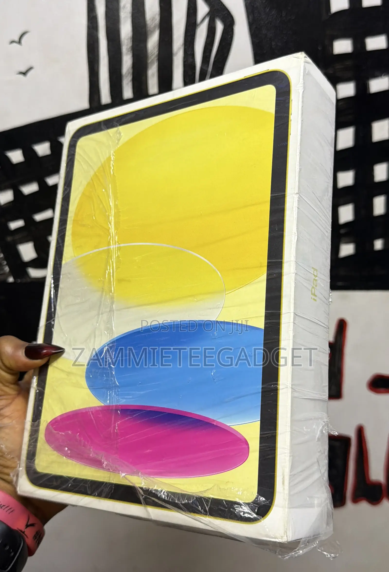 New Apple iPad (2025) 128 GB Yellow