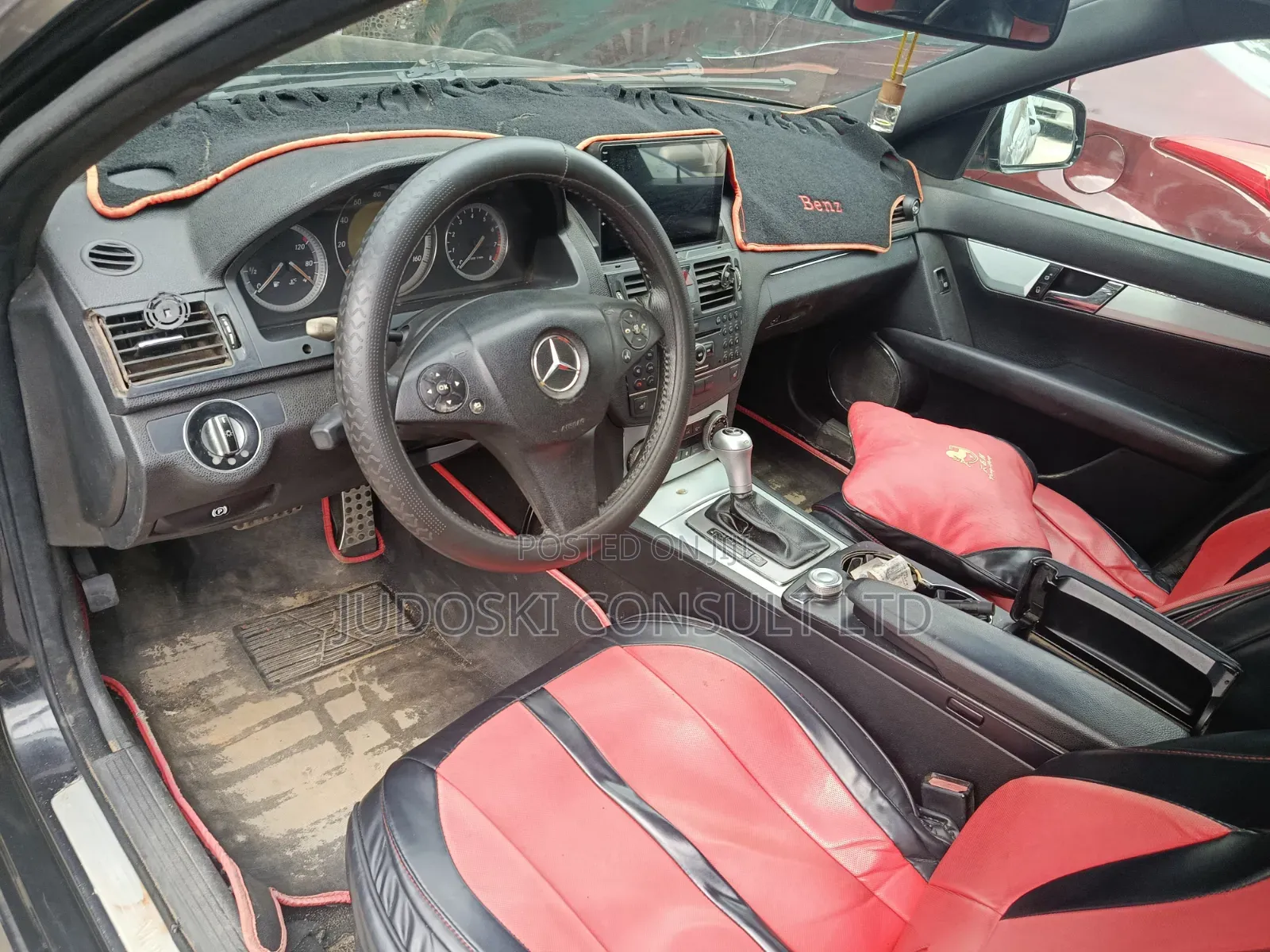 Mercedes-Benz C300 2008 Black