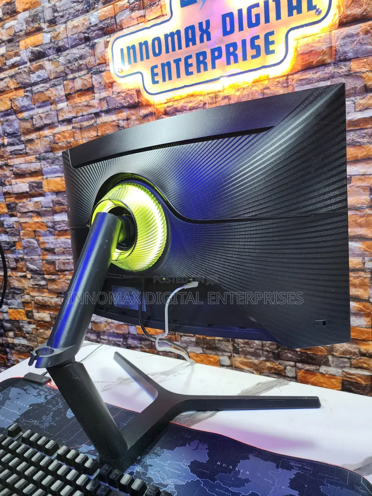 Samsung Odyssey G7 Curved 27-Inch QHD 240Hz 1ms Gaming Monitor