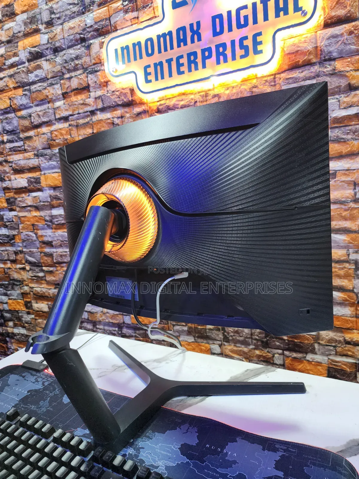 Samsung Odyssey G7 Curved 27-Inch QHD 240Hz 1ms Gaming Monitor