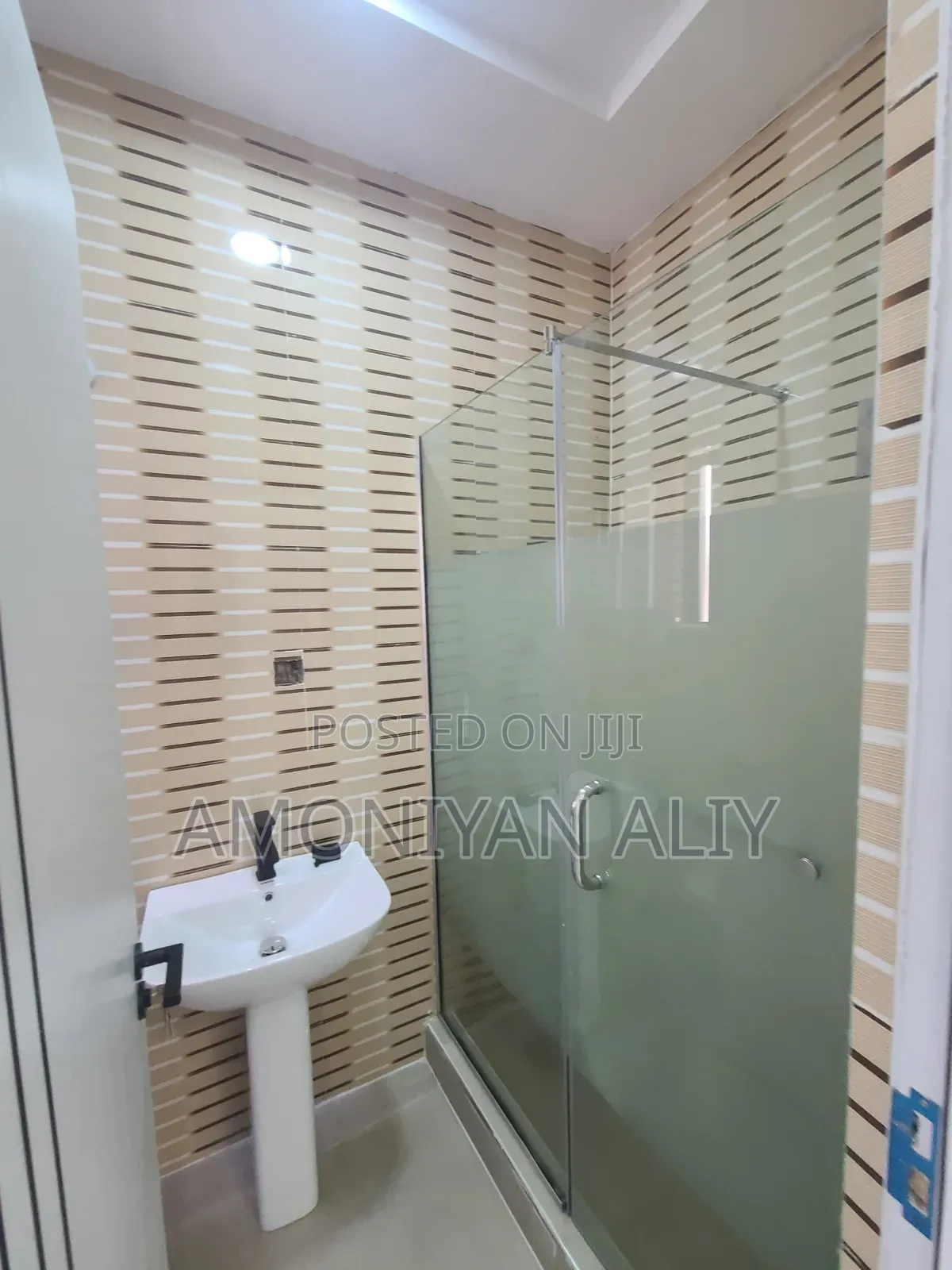 4bdrm Duplex in Lekki Palm City for sale