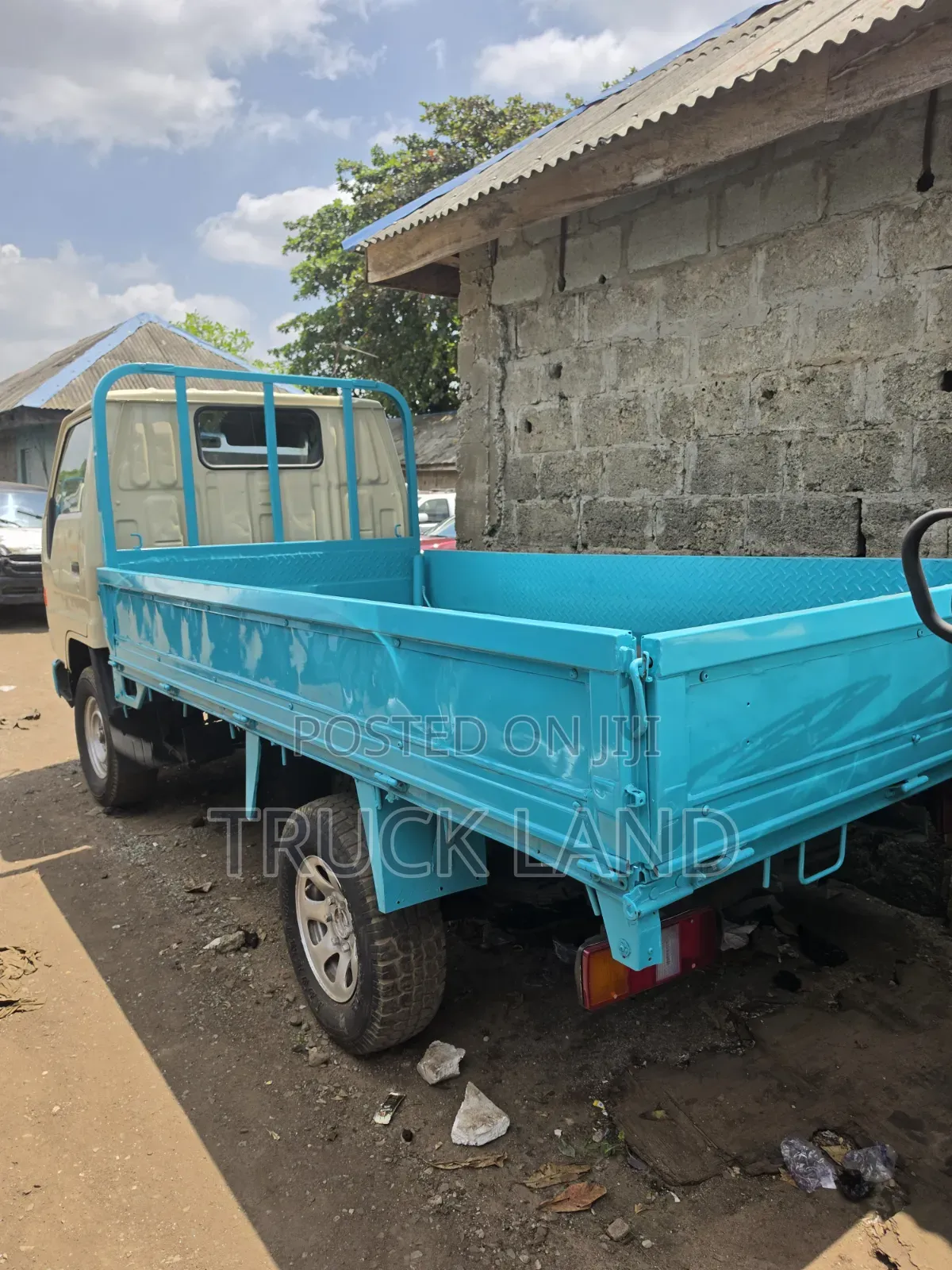 TToyota Dyna 150 3Y Engine Normal Bucket.