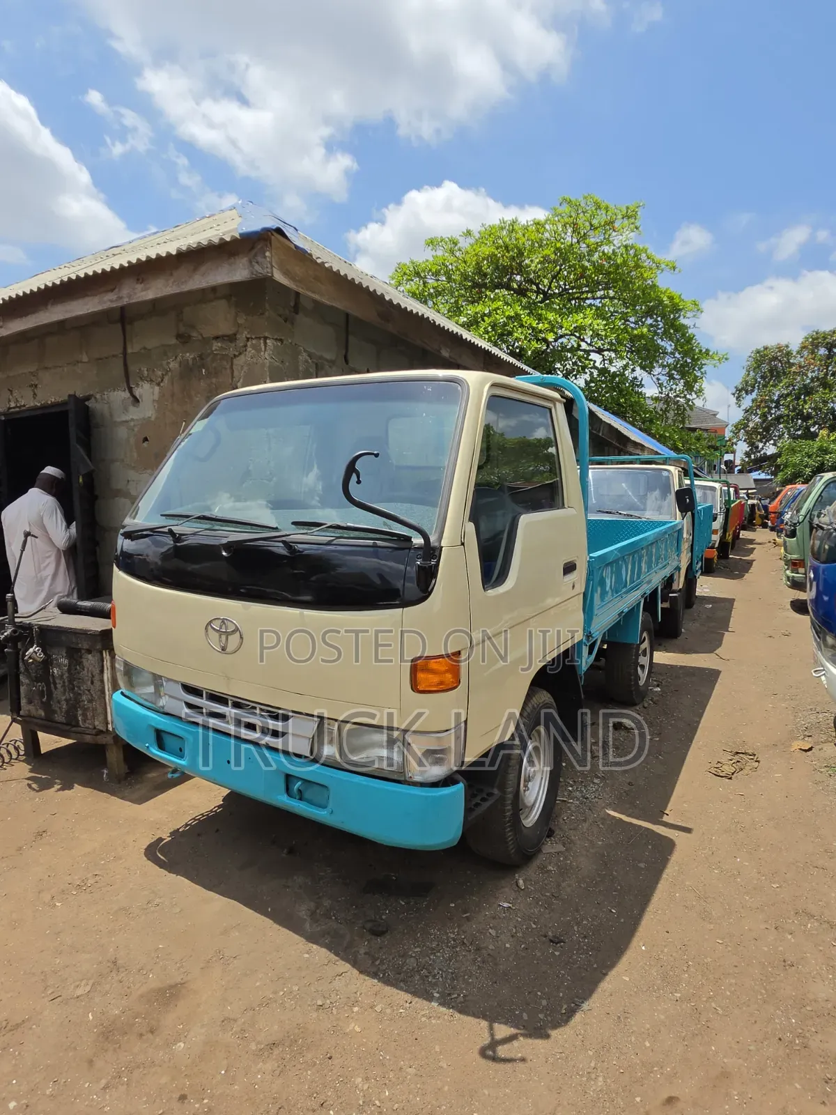 TToyota Dyna 150 3Y Engine Normal Bucket.