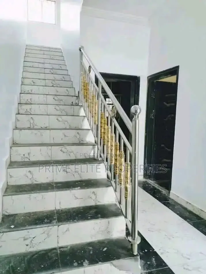 2bdrm Duplex in Shelter Afrique, Uyo for rent