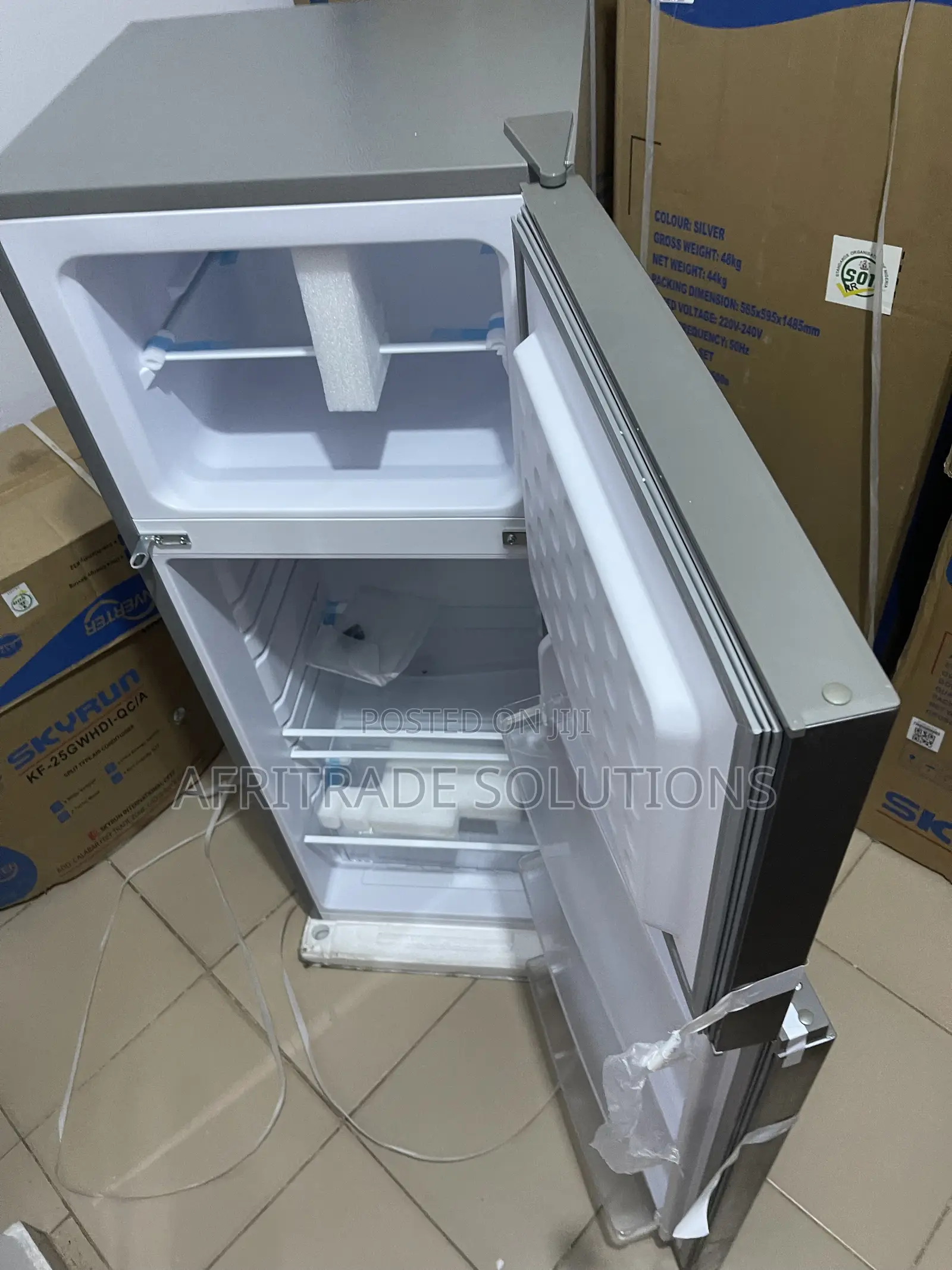 Skyrun 200 Litres Freestanding Upright Fridge