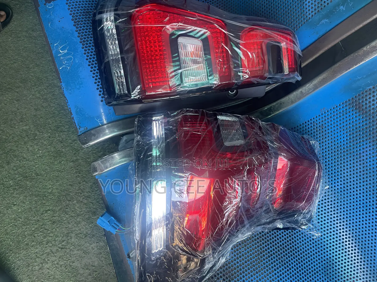 Backlight Land Cruiser Prado 2018