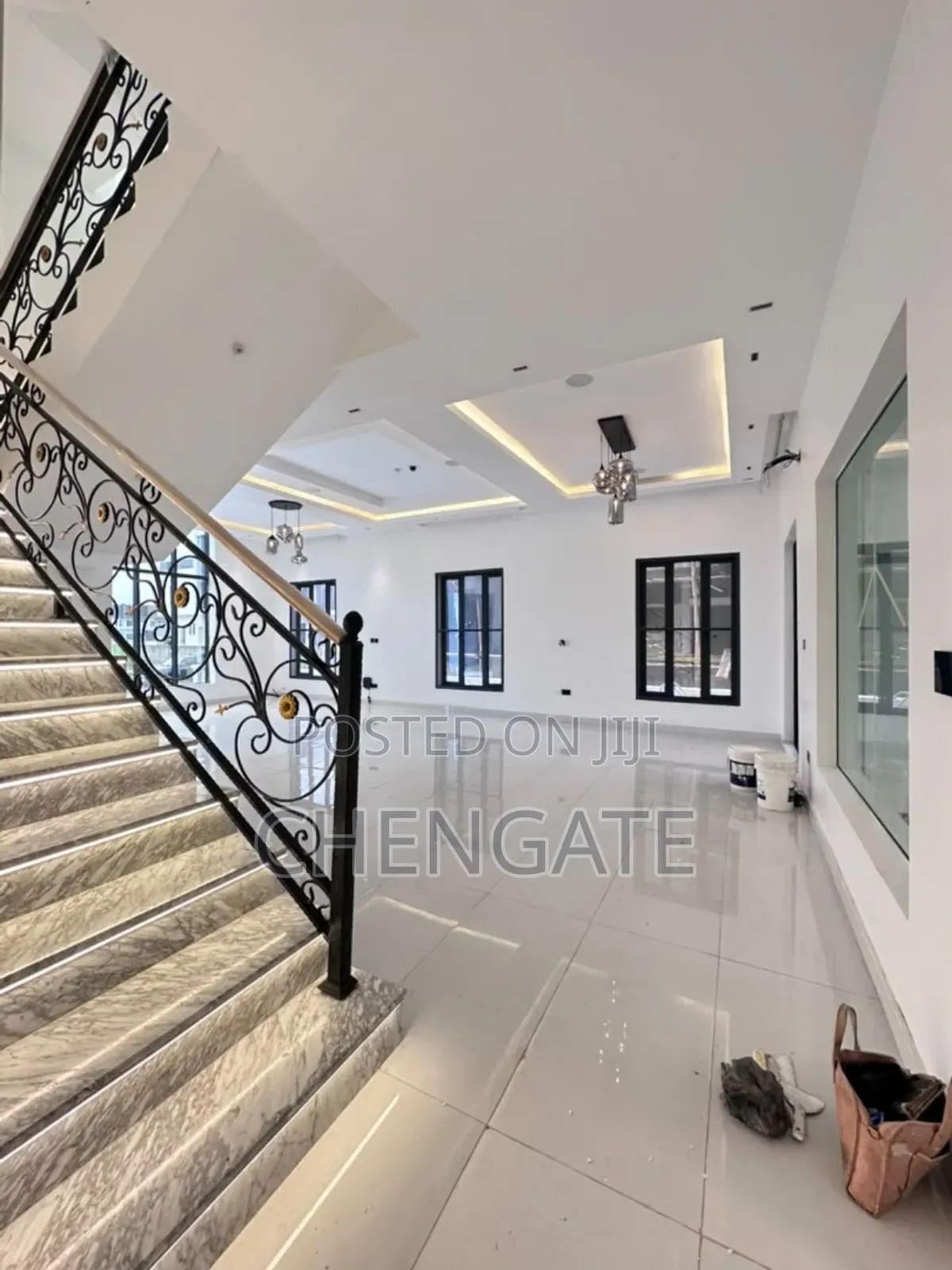 5bdrm Duplex in Pinnock Beach Estate, Osapa london for sale