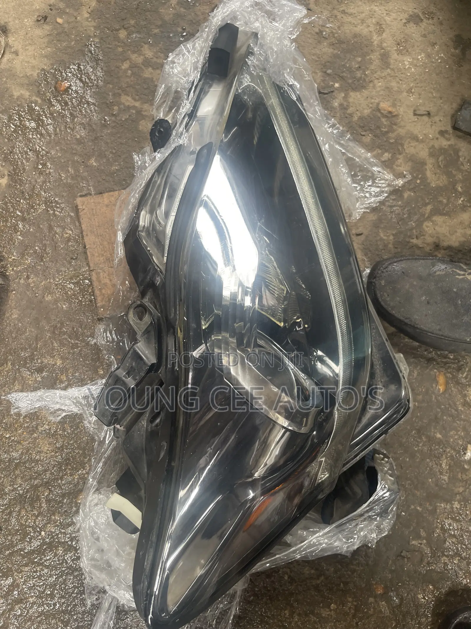 Headlight Is250 2012 LED
