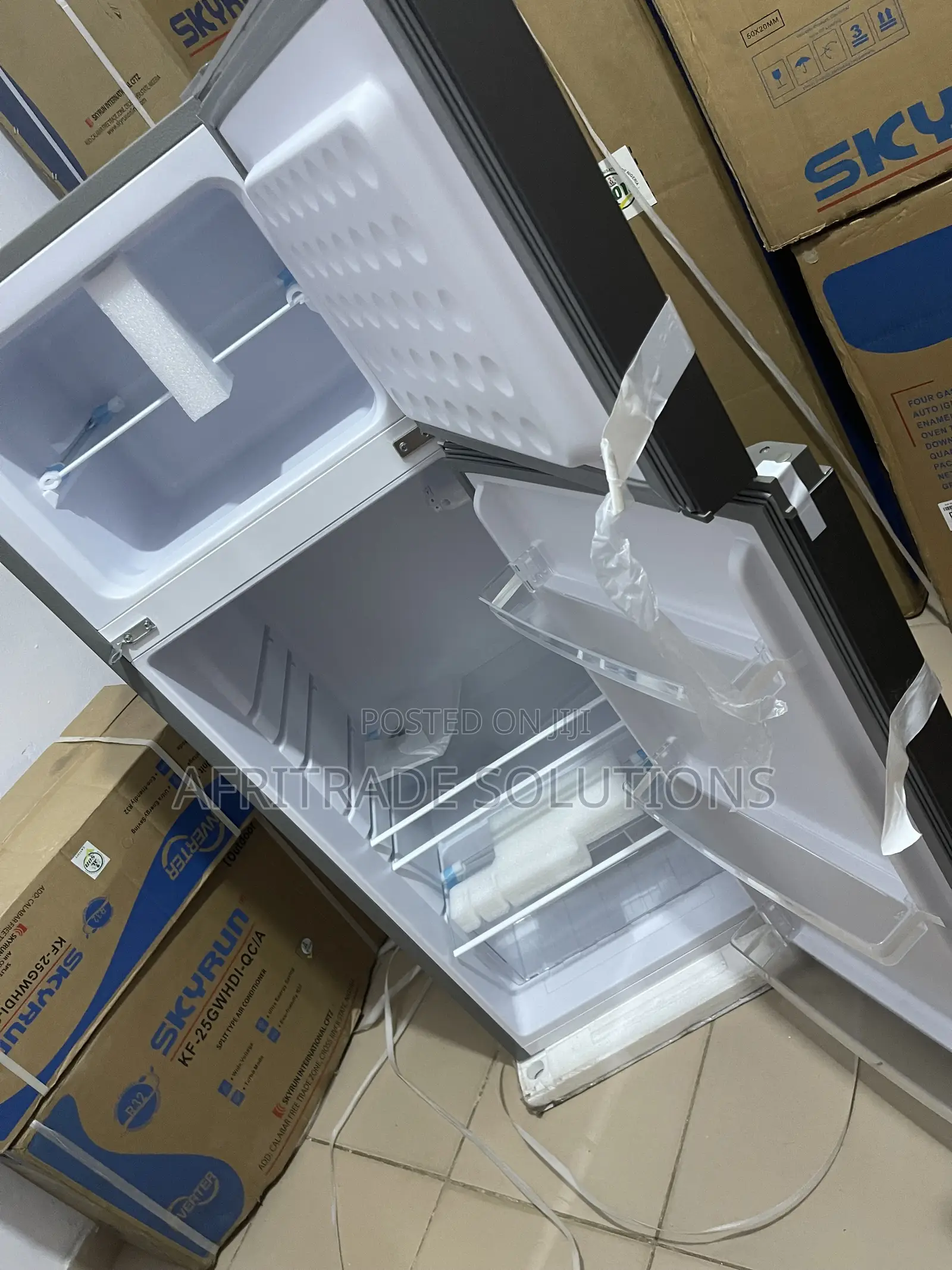 Skyrun 200L Upright Refrigerator for Family Use
