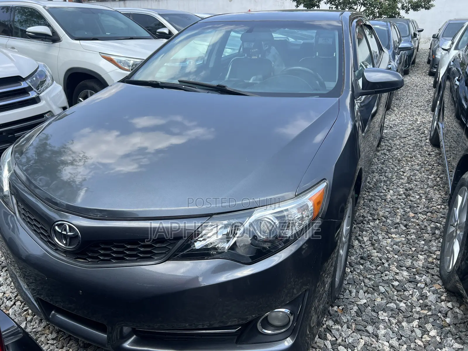 Toyota Camry SE 4dr Sedan (2.5L 4cyl 6A) 2014 Gray