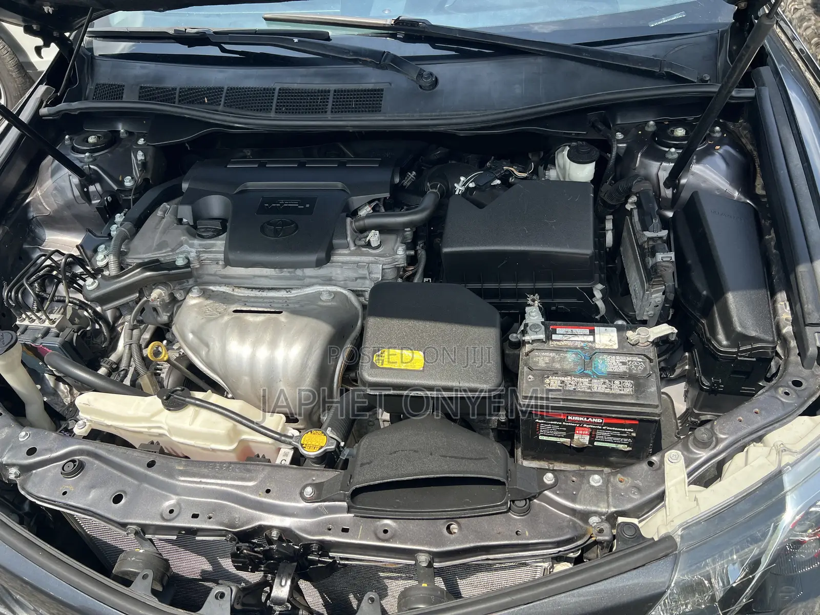 Toyota Camry SE 4dr Sedan (2.5L 4cyl 6A) 2014 Gray