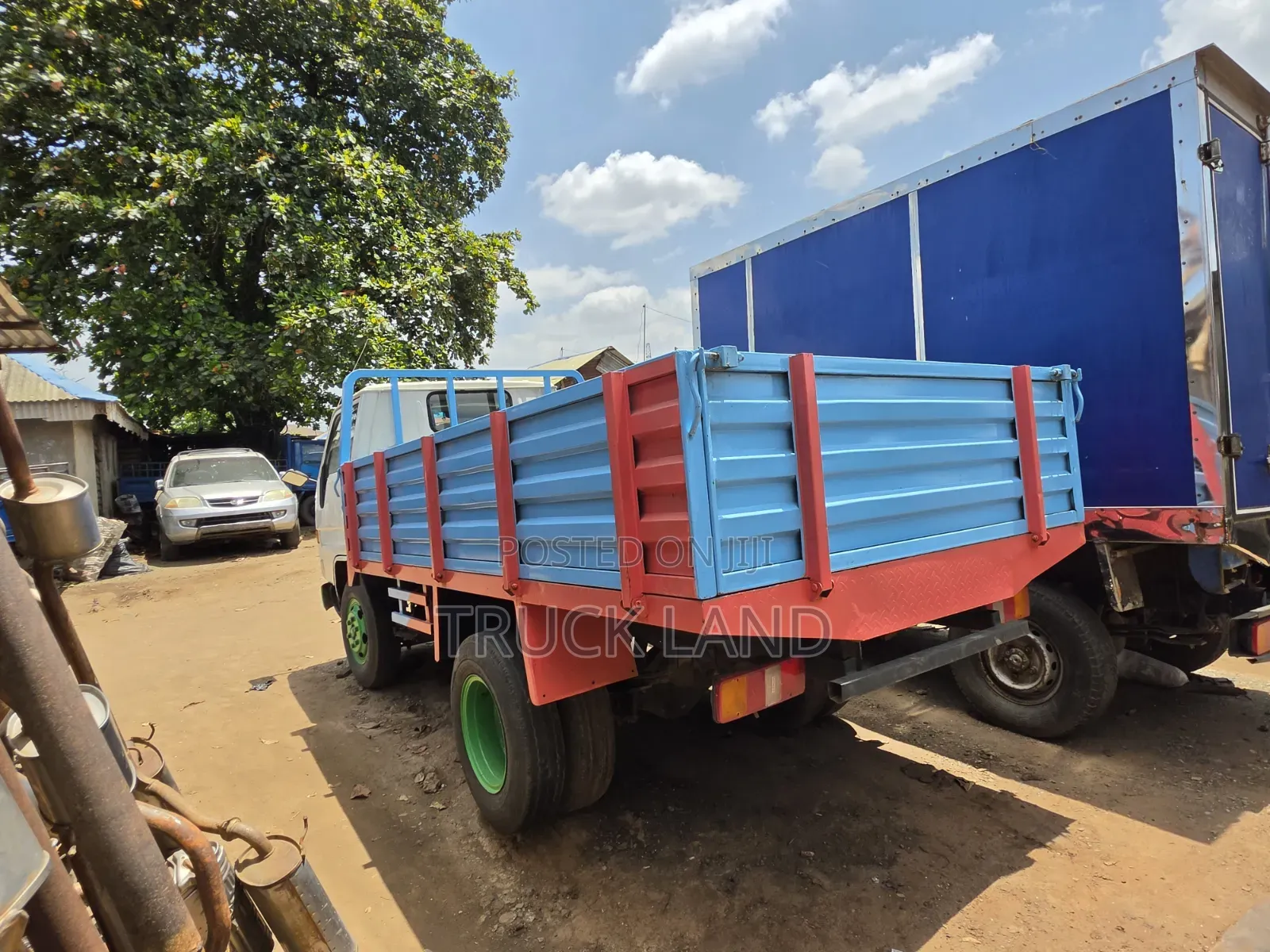 TToyota Dyna 150 Six Tyres 3RZ Engine