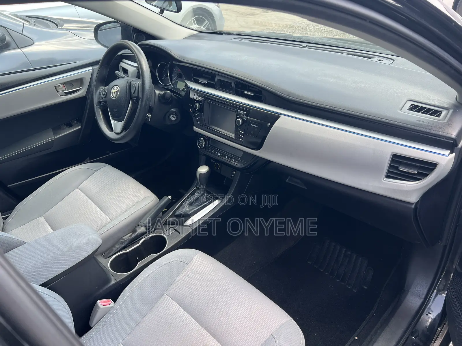Toyota Corolla LE 4dr Sedan (1.8L 4cyl CVT) 2014 Black