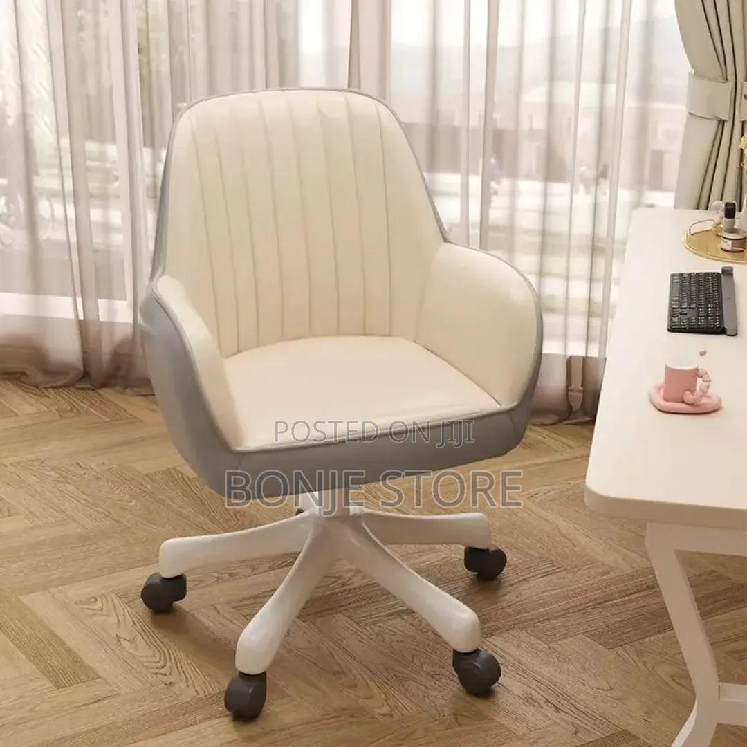 Soft Leather Cushion Chair - High Quality Executive Chair