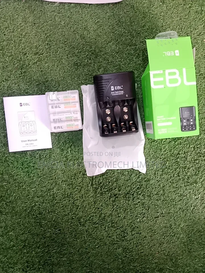 EBL Quick Smart Battery Charger (4+2 Bay) With 4pcs AA 2800mAh Battery