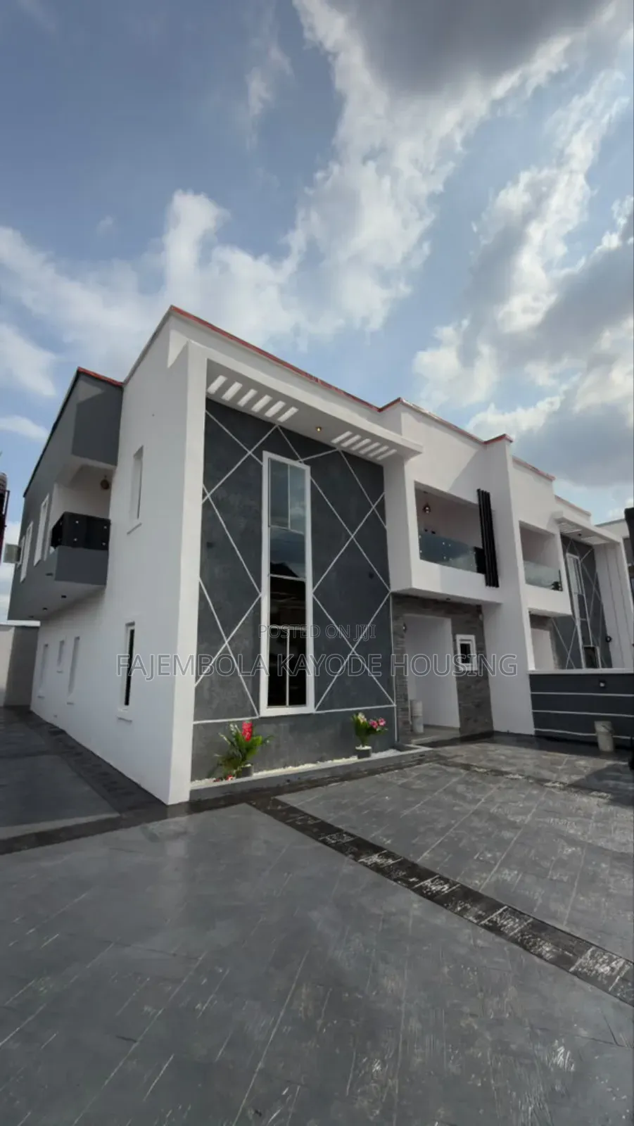 3bdrm Duplex in Rayfield,, Iwo Road for sale