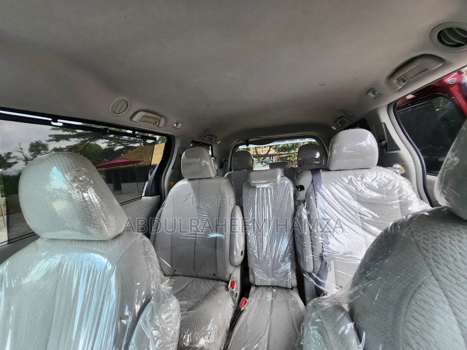 Toyota Sienna 2010 Red