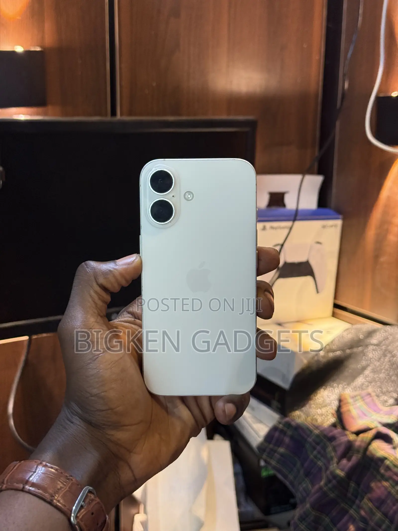 Apple iPhone 16 128 GB White
