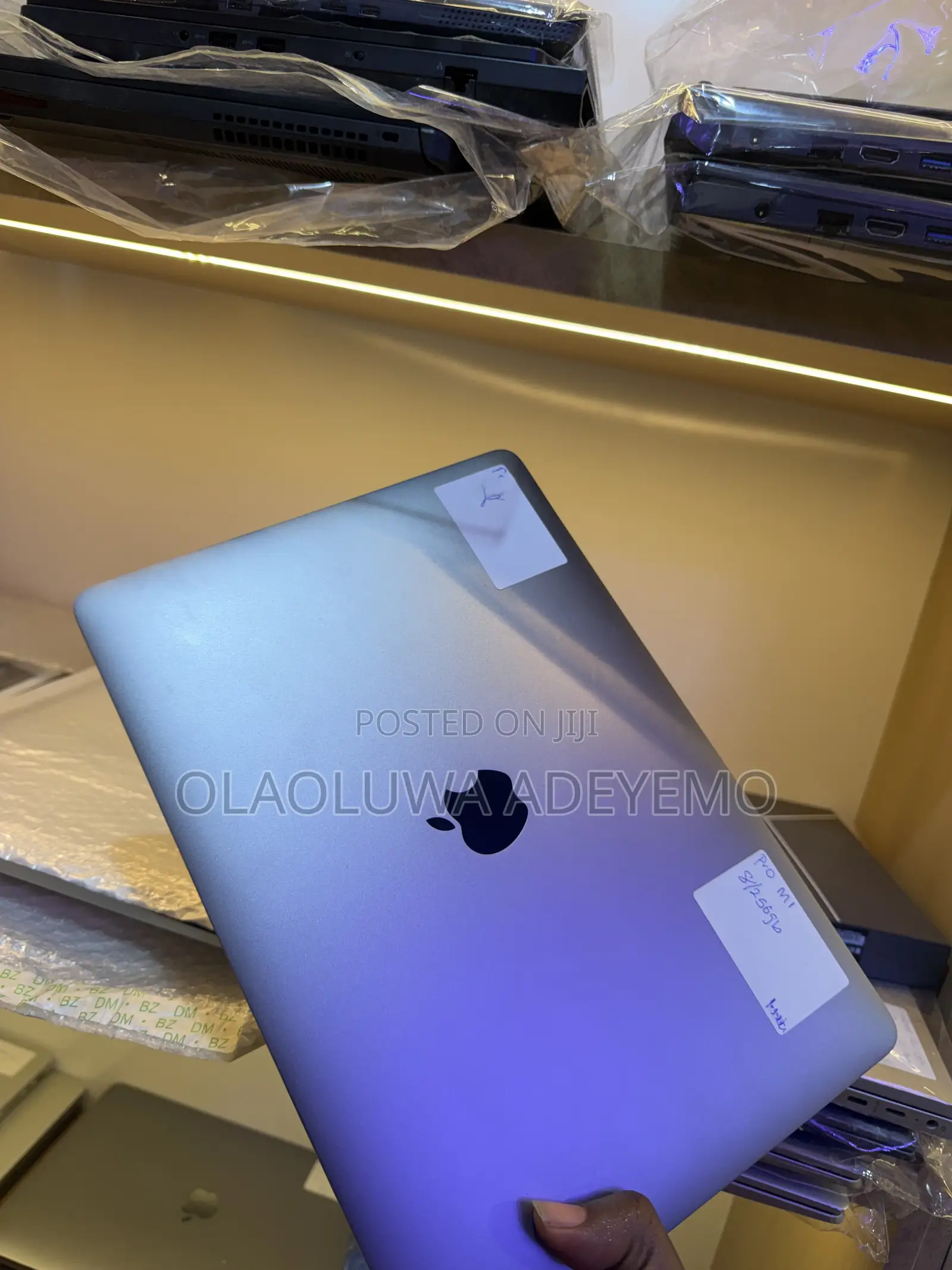 Laptop Apple MacBook Pro 2020 M1 8GB Apple M1 SSD 256GB