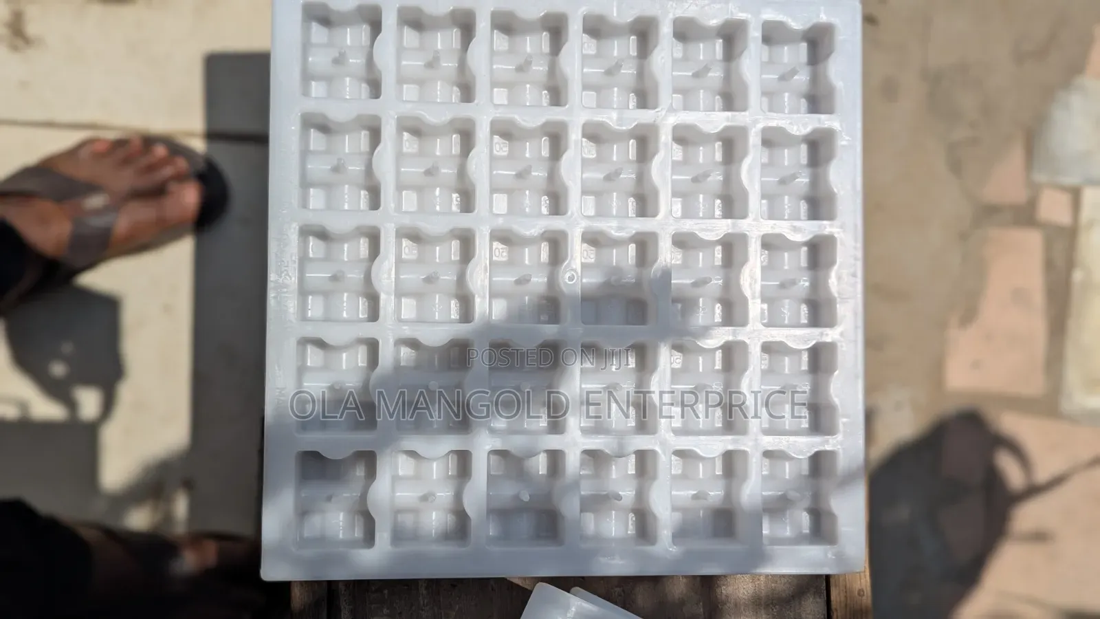 Concrete Spacer Mould (Biscuit) 20x25mm and 40x50mm