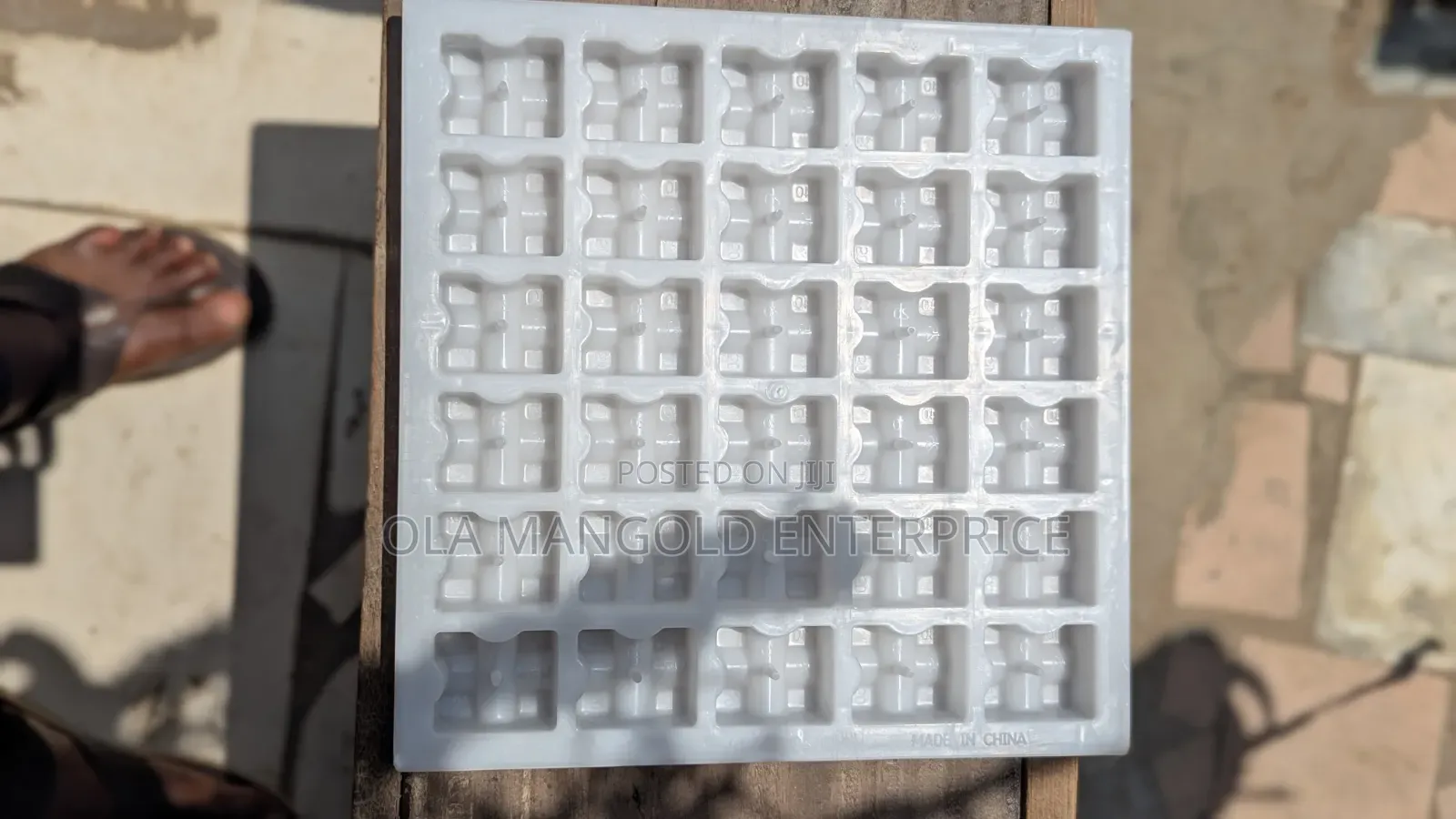Concrete Spacer Mould (Biscuit) 20x25mm and 40x50mm