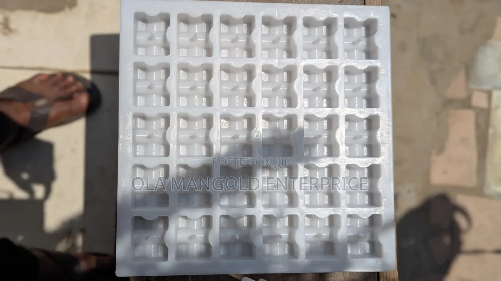 Concrete Spacer Mould (Biscuit) 20x25mm and 40x50mm