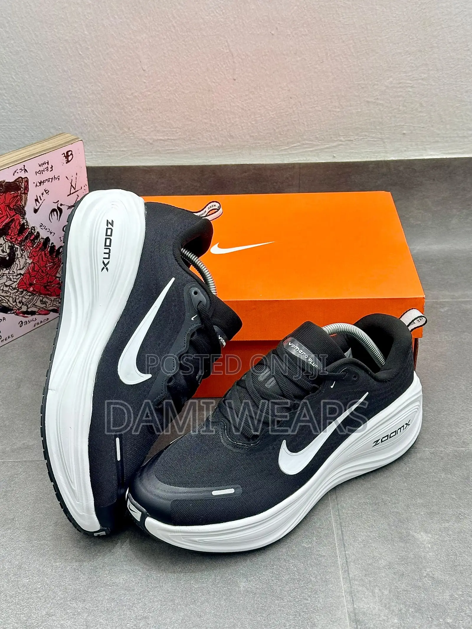 Nike Vomero Plus Black and White