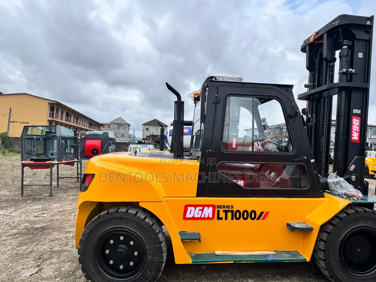 10TON Mobile Forklift Truck
