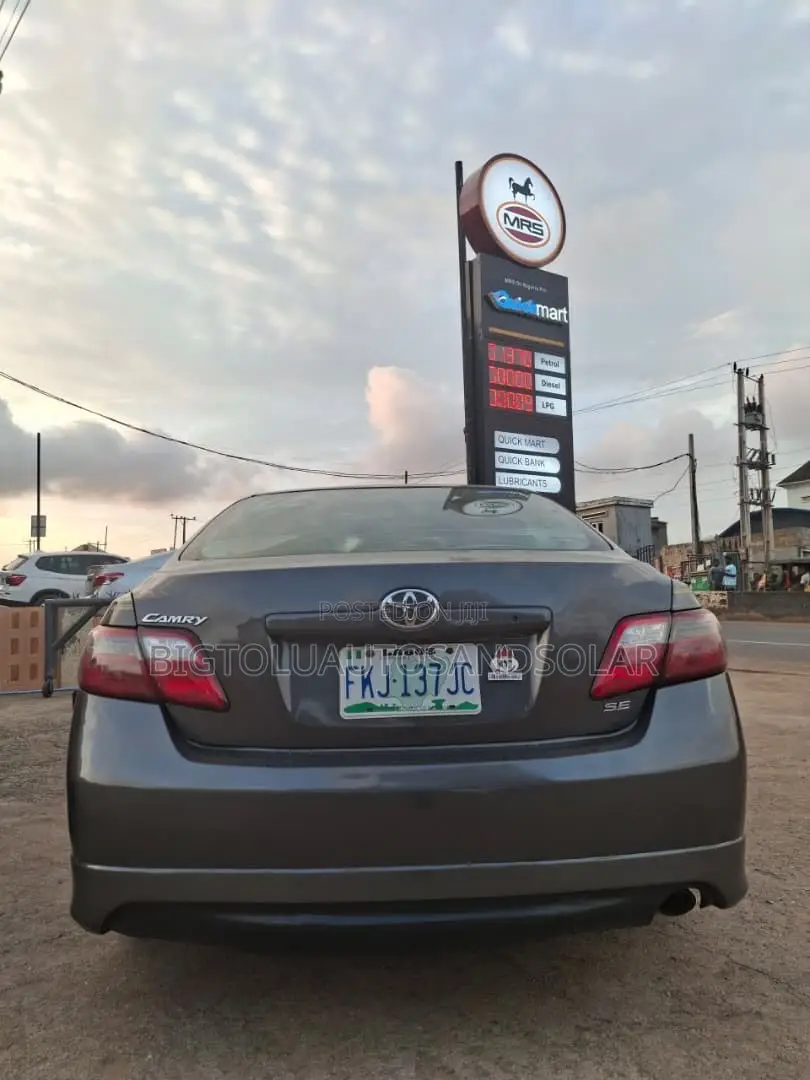Toyota Camry 2.4 SE 2008 Gray