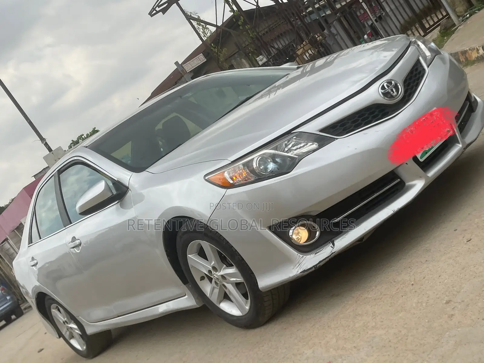 Toyota Camry SE 4dr Sedan (2.5L 4cyl 6A) 2013 Silver