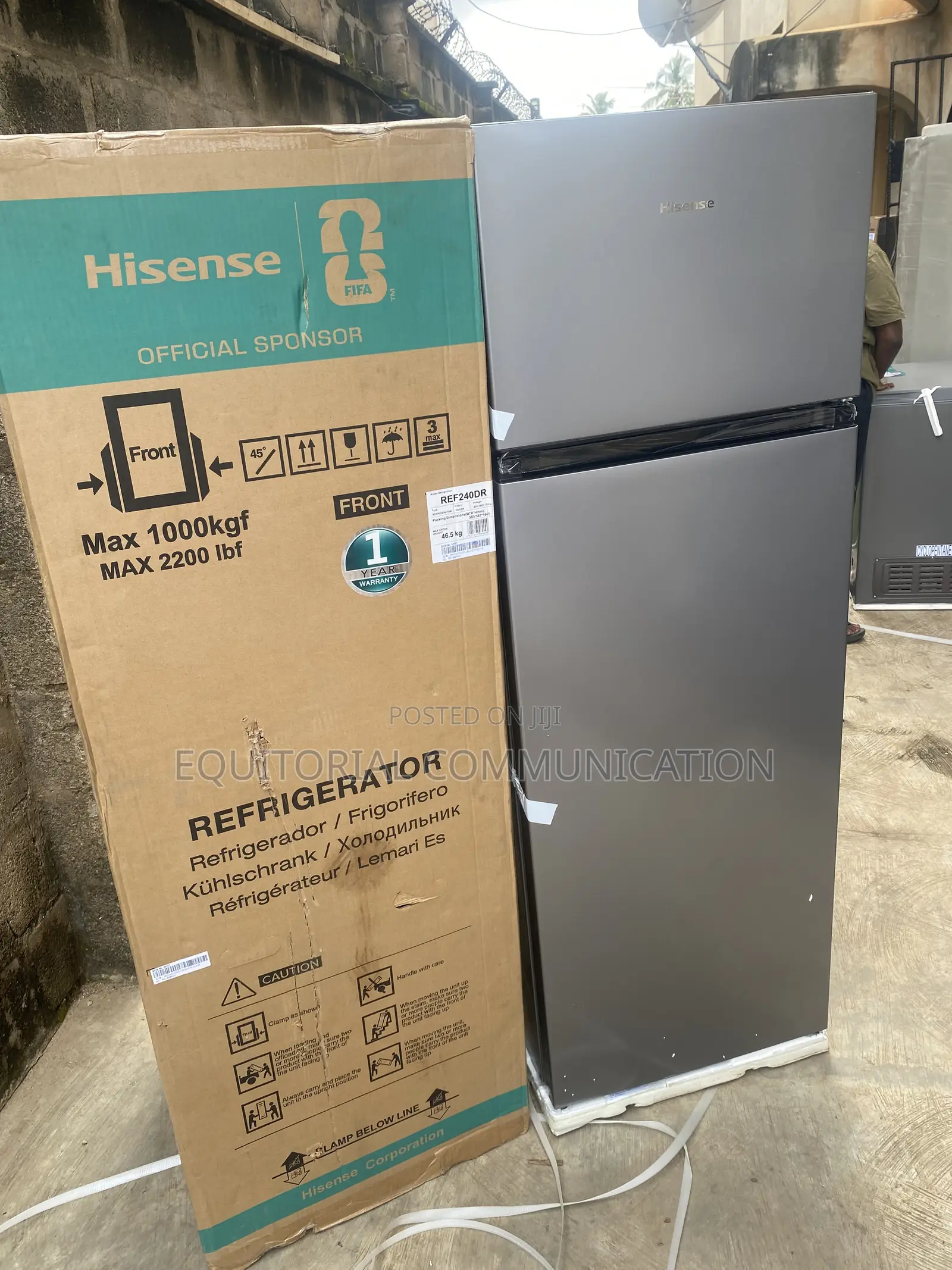 Hisense REF240DR 240L Modern Top Freezer Refrigerator