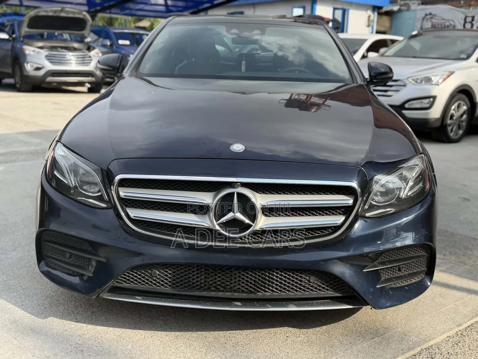 Mercedes-Benz E400 2017 Blue