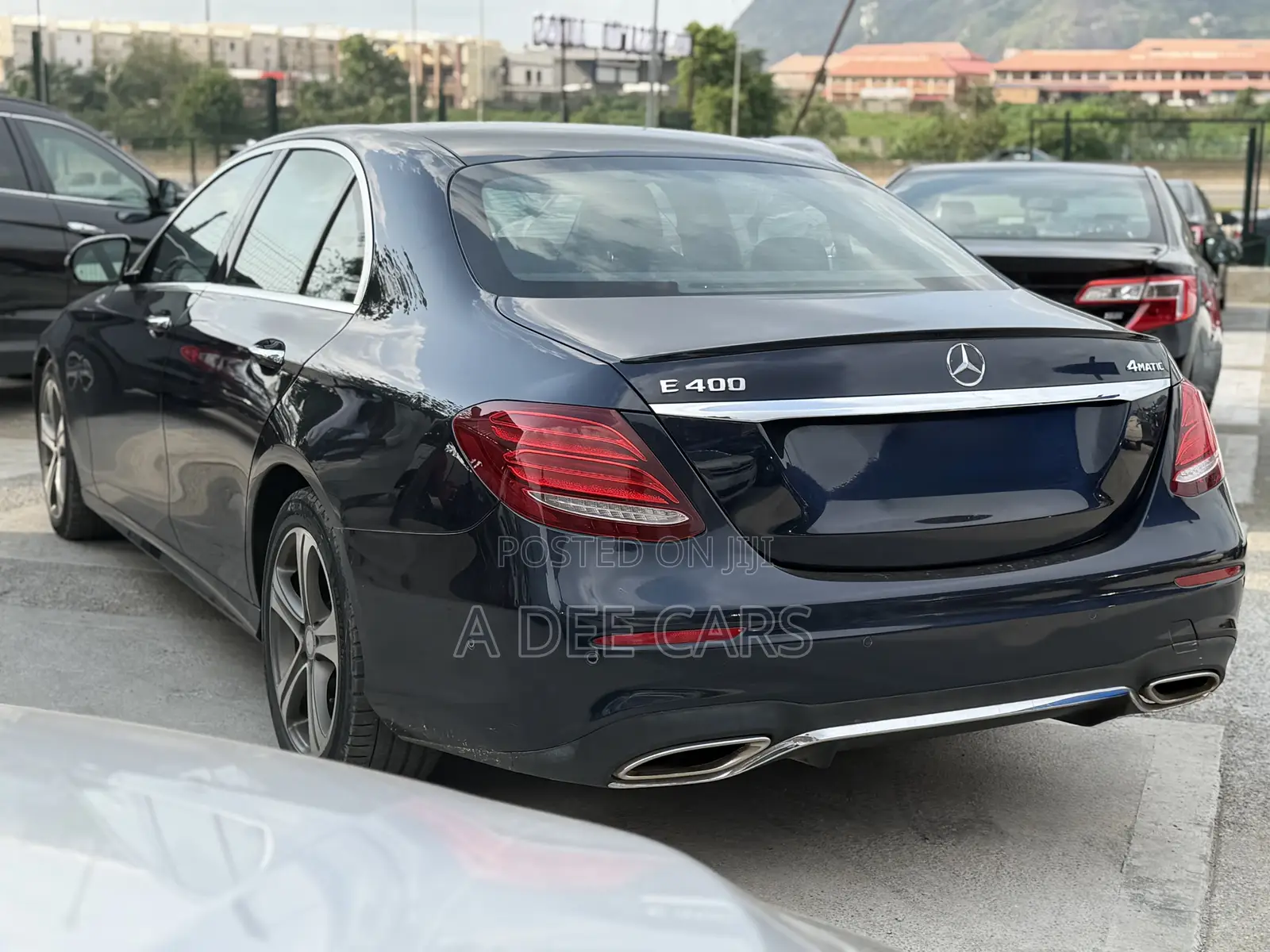 Mercedes-Benz E400 2017 Blue
