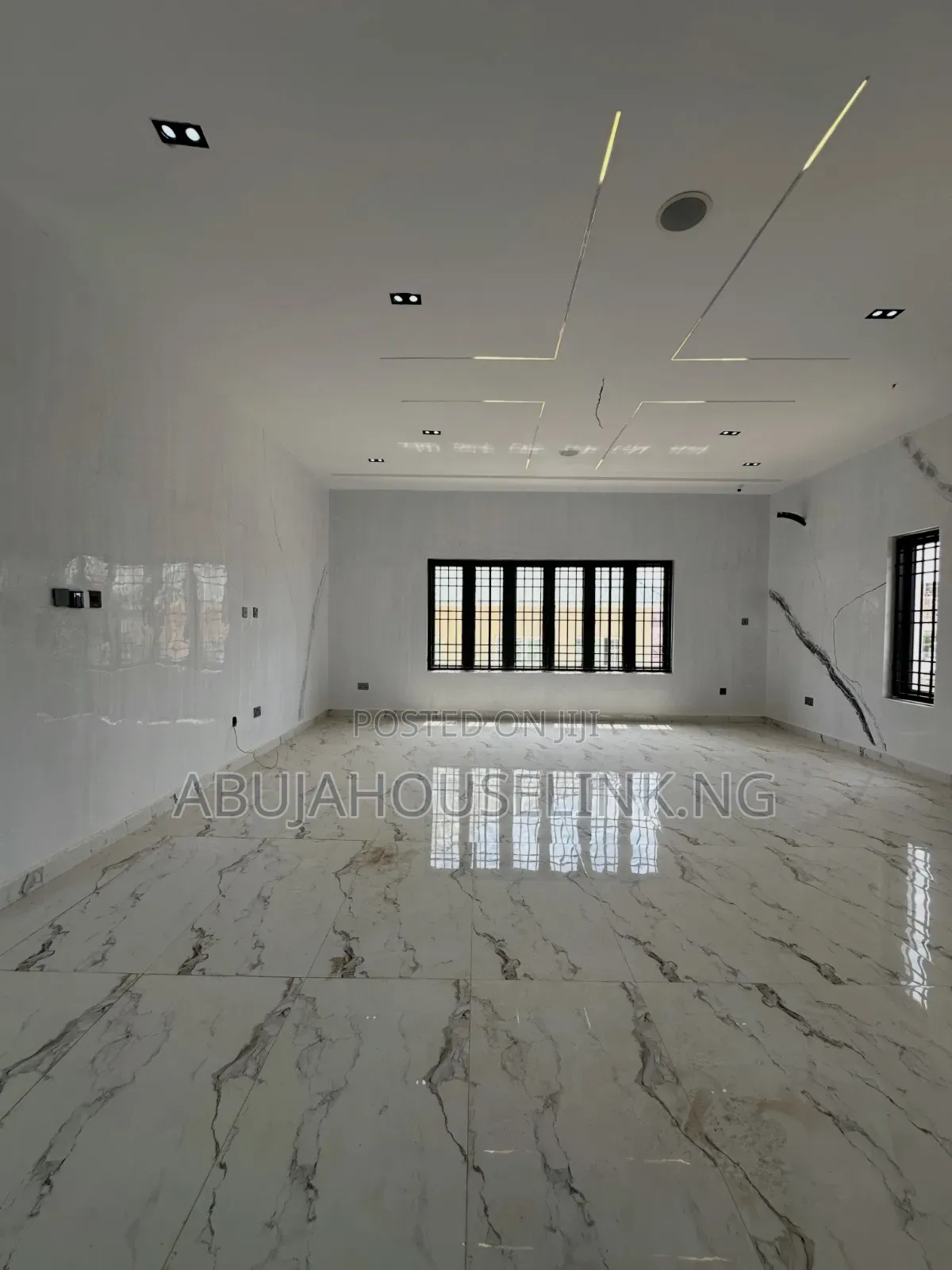4bdrm Duplex in Apo Resettlement for sale