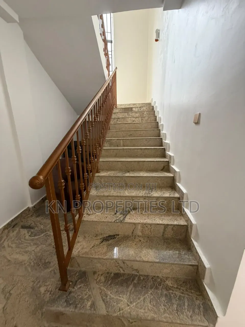 4bdrm Duplex in Galadimawa for sale