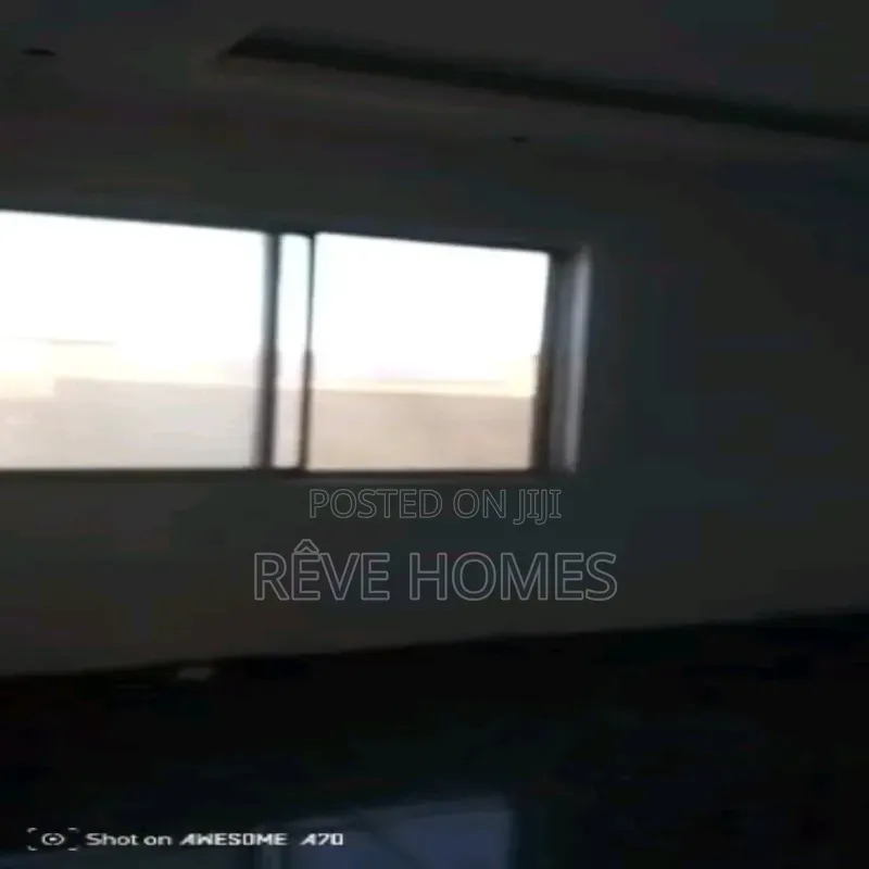 3bdrm Block of Flats in Sabo / Yaba for rent