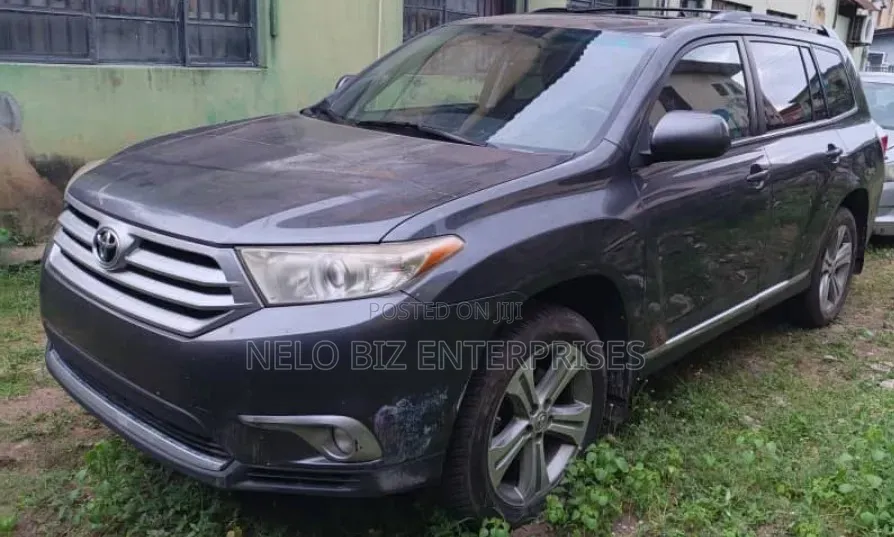 Toyota Highlander 2011 Gray
