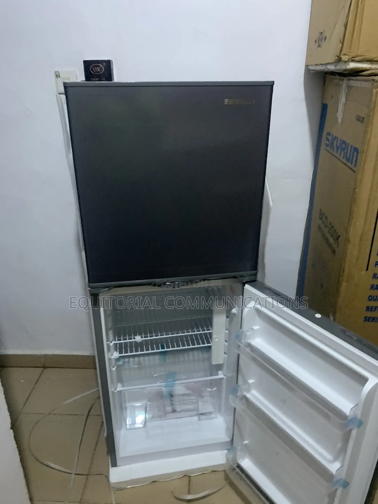 Skyrun 195L BCD-195HS Refrigerator With Spacious Interior