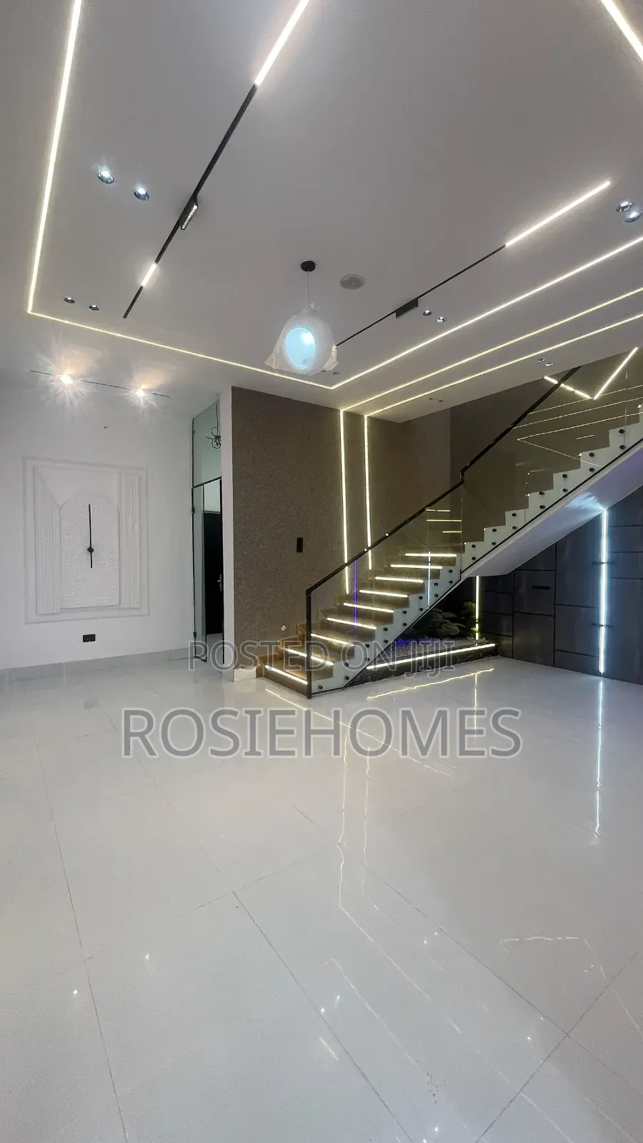 4bdrm Duplex in Ikota Gra for sale