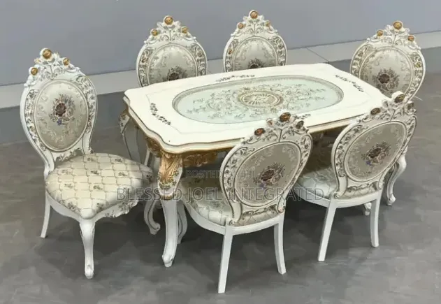 Royal Dining Table
