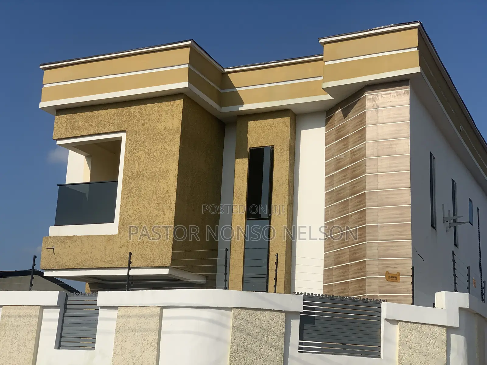 4bdrm Duplex in World Bank Housing for sale