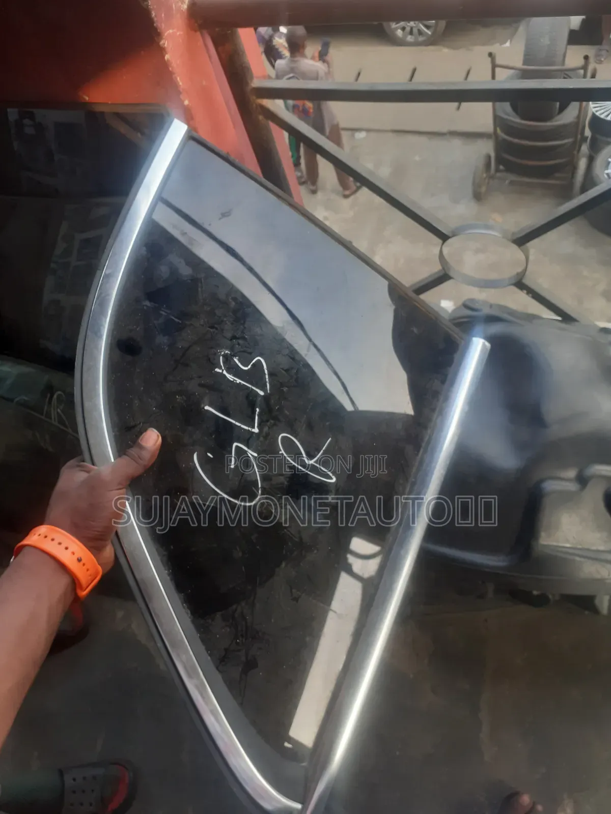 Mercedes Benz Vent Glass GLB