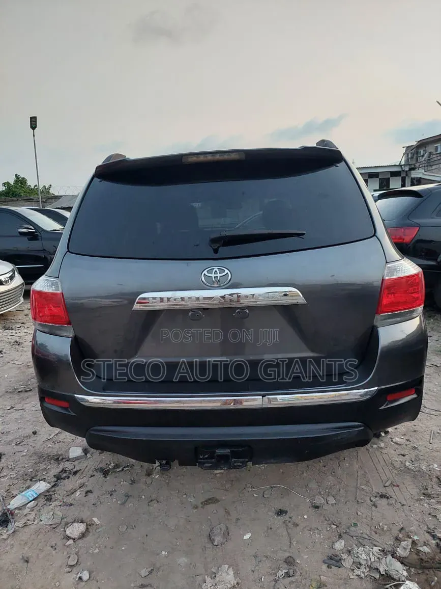 Toyota Highlander 2013 Gray